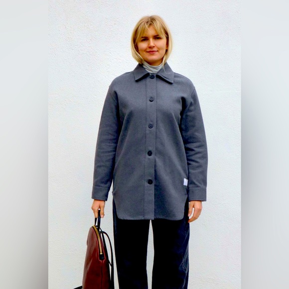 Anián - The Painters Coat - Wolf - L - Picture 3 of 10